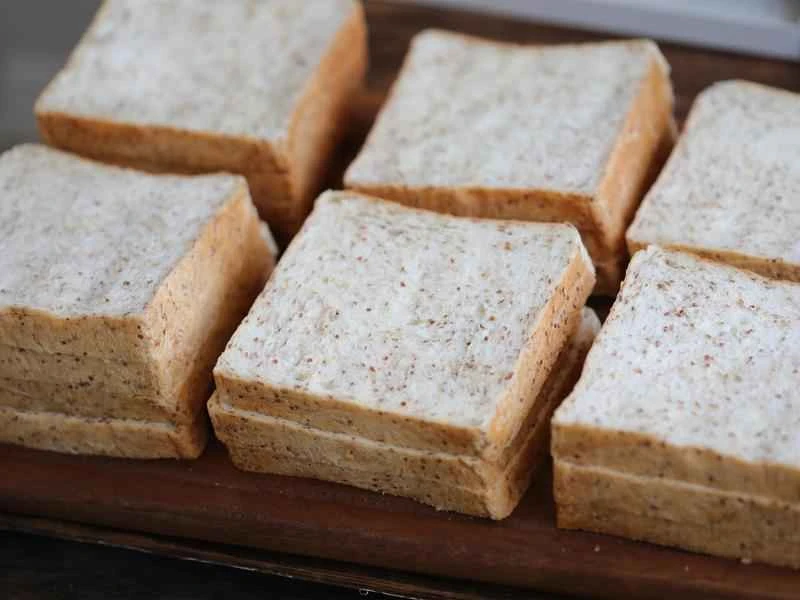 How to make pure milk hand-torn toast: Step 1