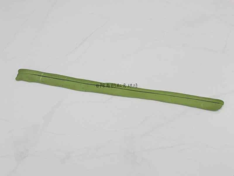 How to make pure milk hand-torn toast: Step 1