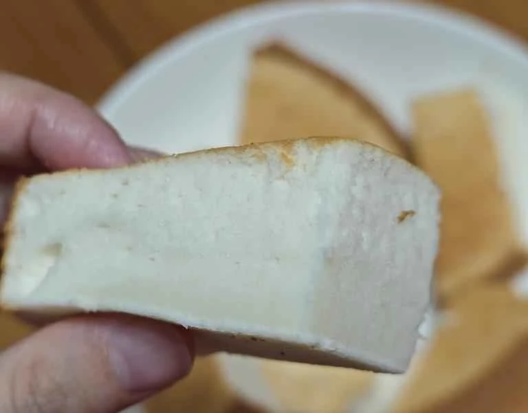 How to make pure milk hand-torn toast: Step 1