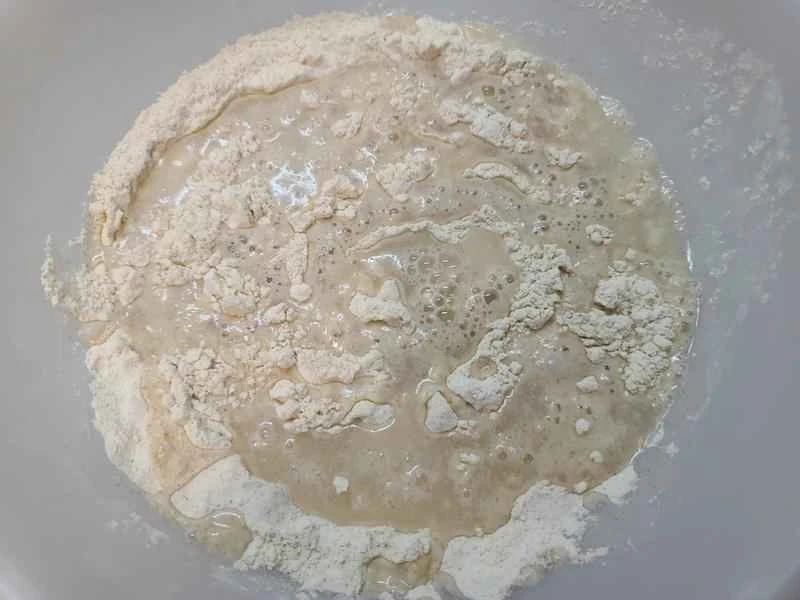 How to make pure milk hand-torn toast: Step 1