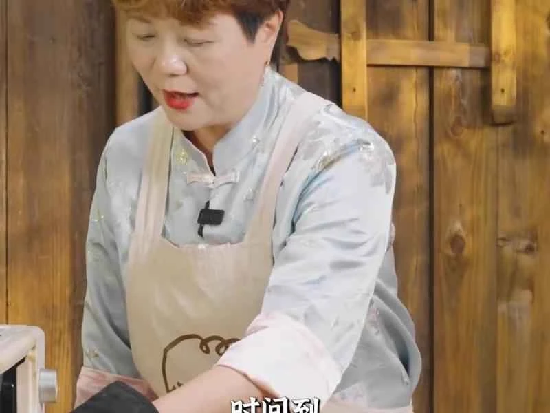 How to make pure milk hand-torn toast: Step 1