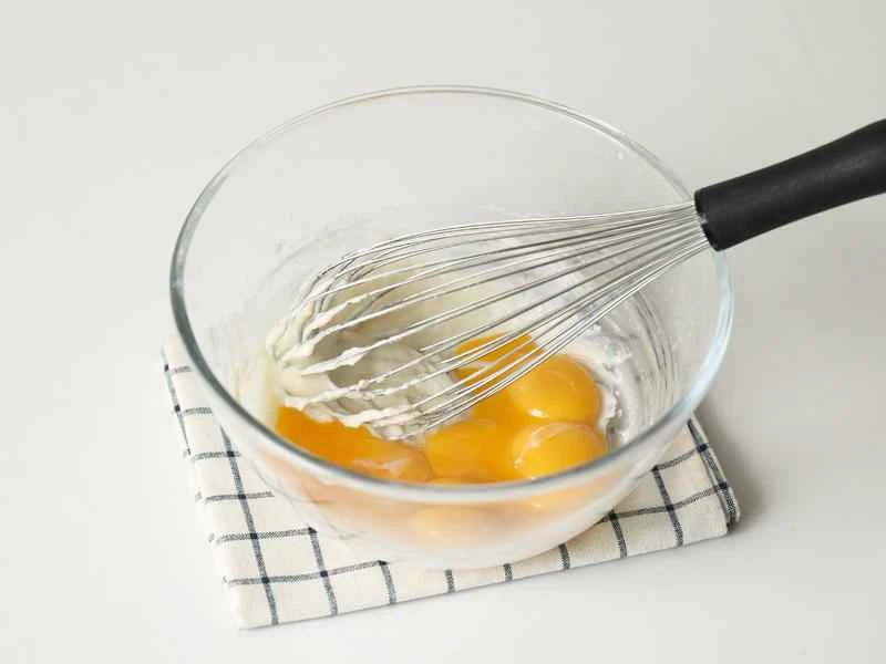 How to make pure milk hand-torn toast: Step 1