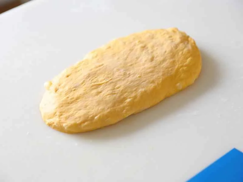 How to make pure milk hand-torn toast: Step 1