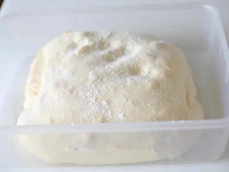 How to make pure milk hand-torn toast: Step 1