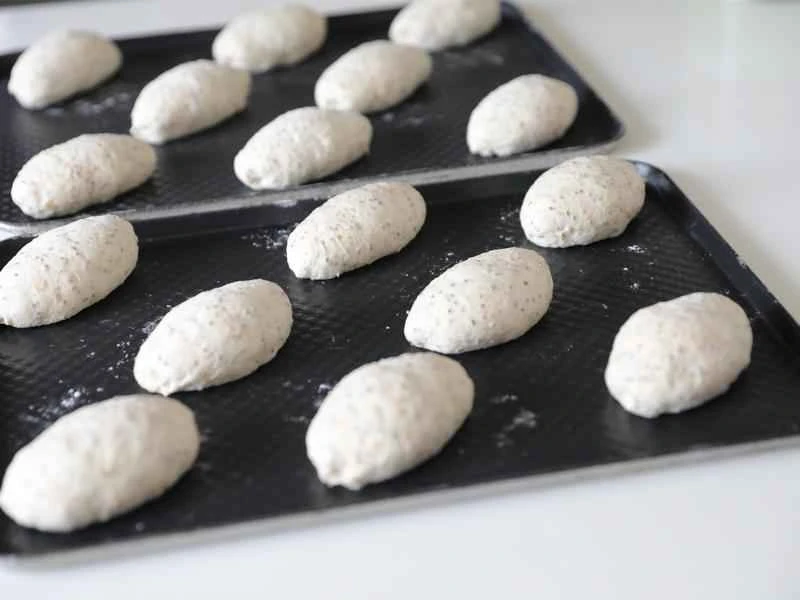 How to make pure milk hand-torn toast: Step 1