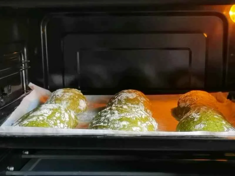 How to make pure milk hand-torn toast: Step 1