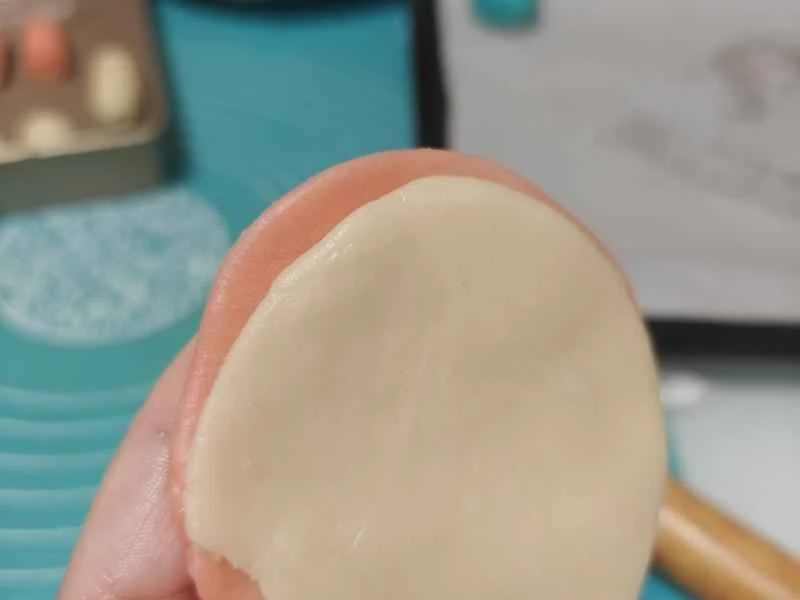 How to make pure milk hand-torn toast: Step 1