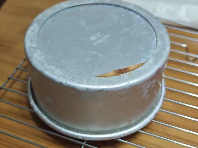 How to make pure milk hand-torn toast: Step 1