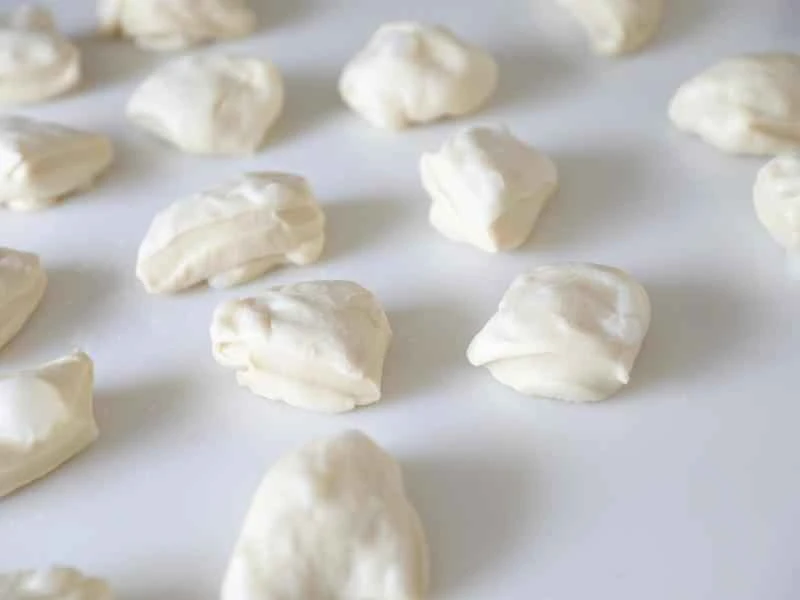 How to make pure milk hand-torn toast: Step 1