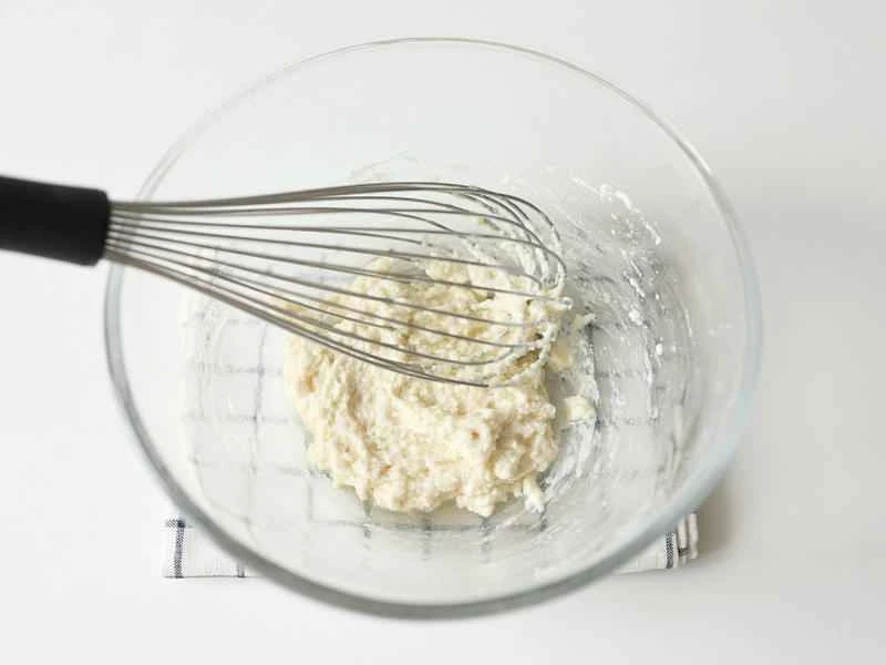 How to make pure milk hand-torn toast: Step 1