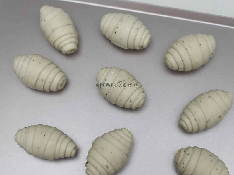 How to make pure milk hand-torn toast: Step 1