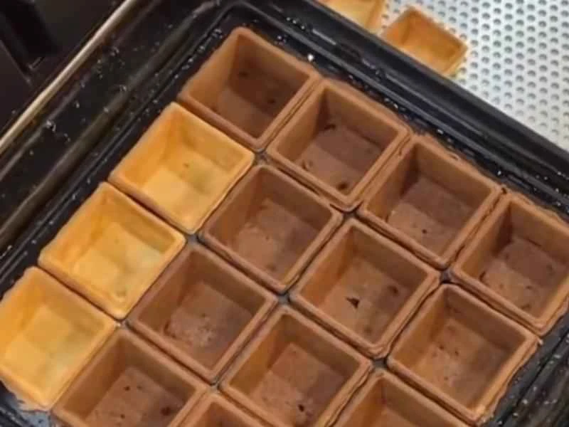 How to make pure milk hand-torn toast: Step 1