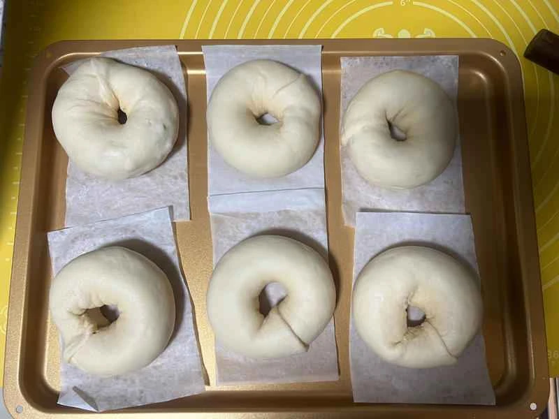 How to make pure milk hand-torn toast: Step 1