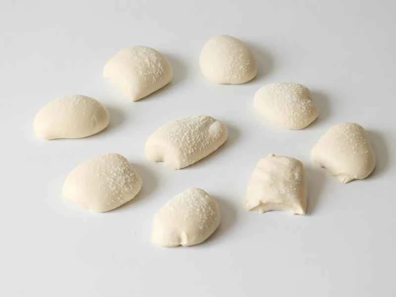 How to make pure milk hand-torn toast: Step 1