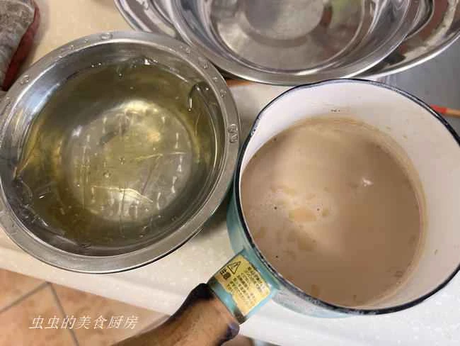 How to make pure milk hand-torn toast: Step 1