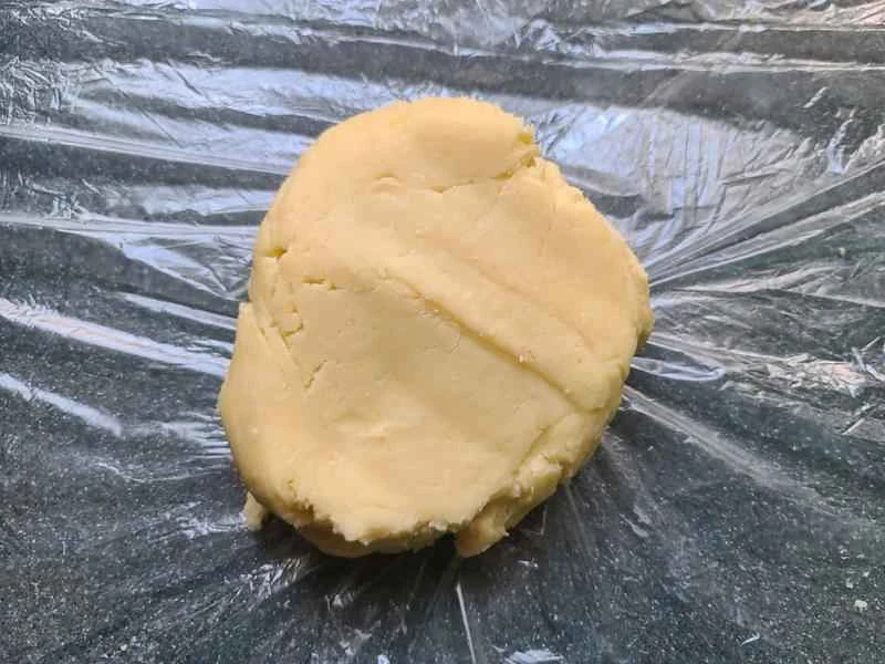 How to make pure milk hand-torn toast: Step 1