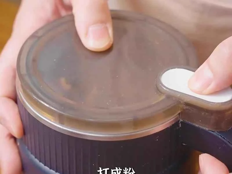 How to make pure milk hand-torn toast: Step 1