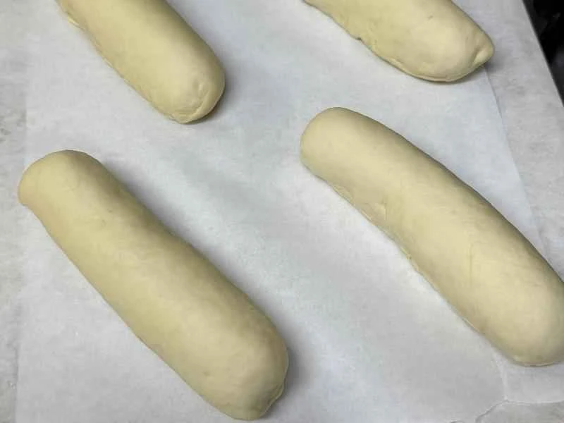 How to make pure milk hand-torn toast: Step 1