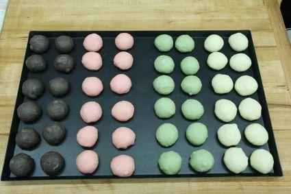 How to make pure milk hand-torn toast: Step 1