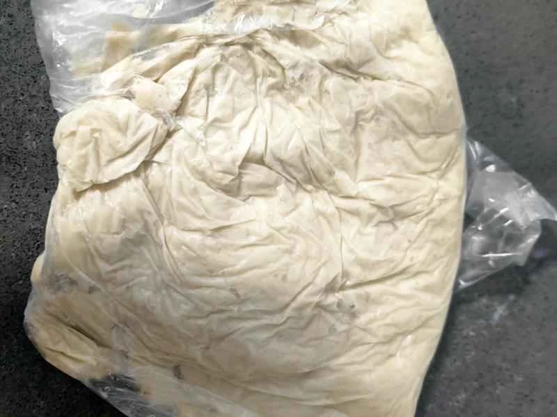 How to make pure milk hand-torn toast: Step 1