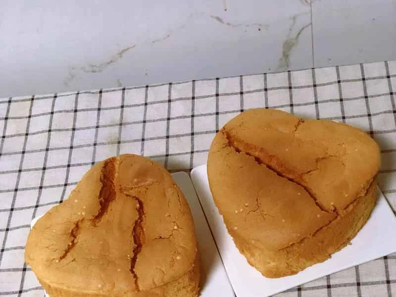 How to make pure milk hand-torn toast: Step 1