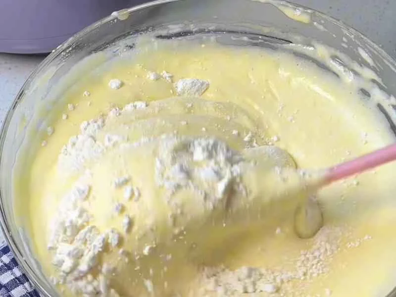 How to make pure milk hand-torn toast: Step 1