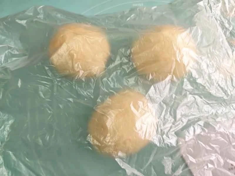 How to make pure milk hand-torn toast: Step 1