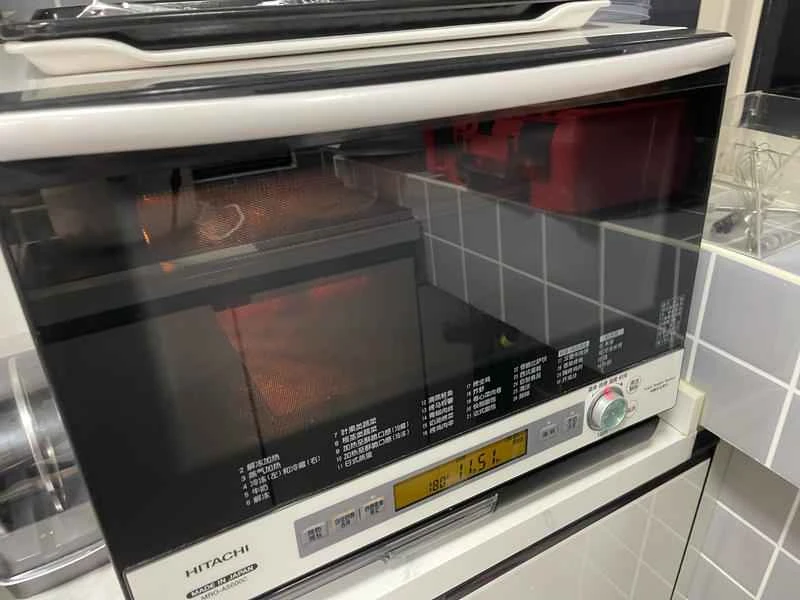 How to make pure milk hand-torn toast: Step 1