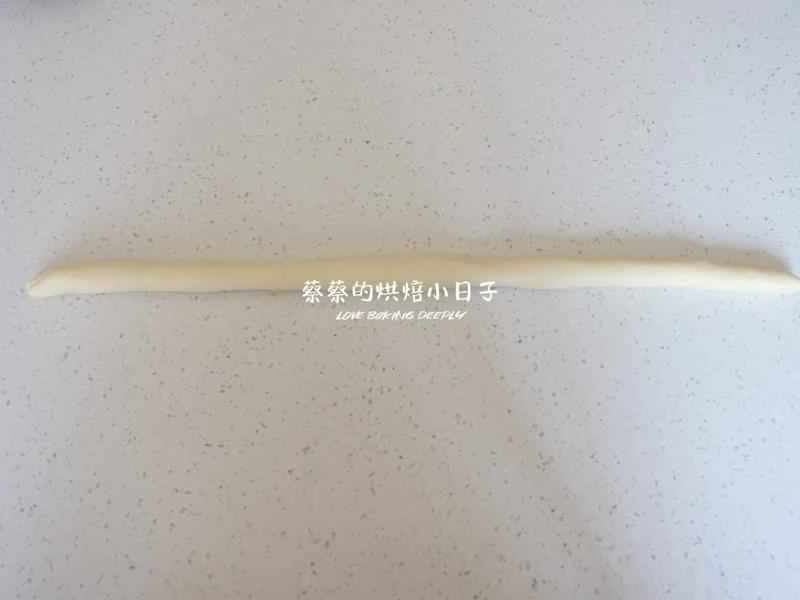 How to make pure milk hand-torn toast: Step 1