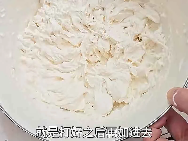 How to make pure milk hand-torn toast: Step 1