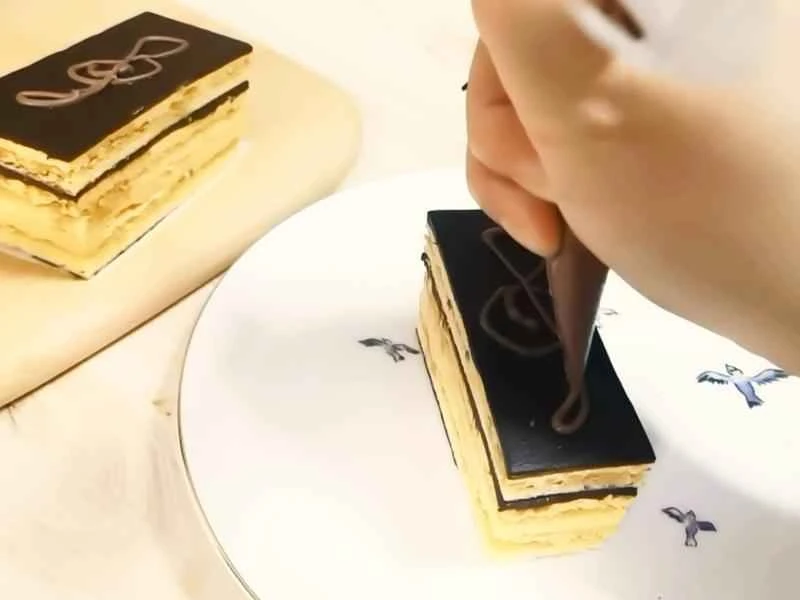 How to make pure milk hand-torn toast: Step 1