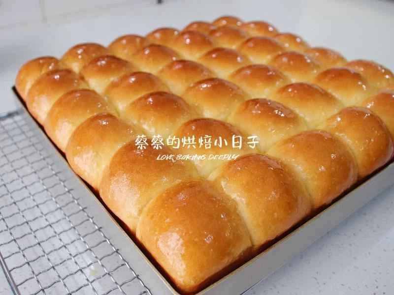 How to make pure milk hand-torn toast: Step 1