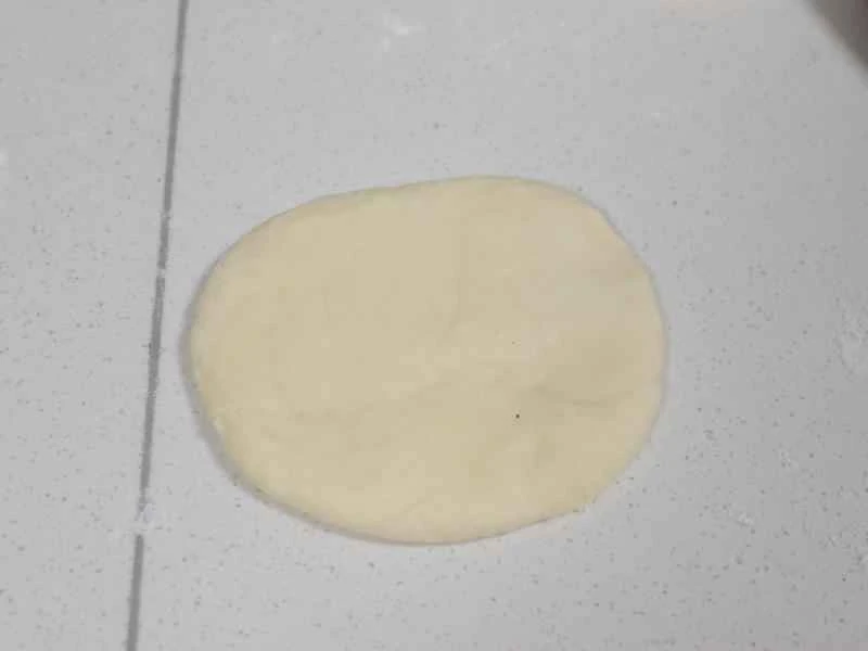 How to make pure milk hand-torn toast: Step 1