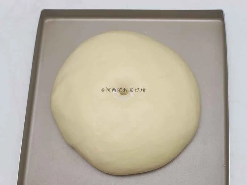 How to make pure milk hand-torn toast: Step 1