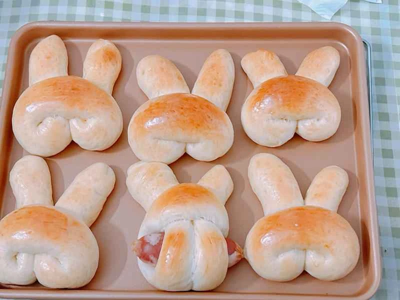 How to make pure milk hand-torn toast: Step 1