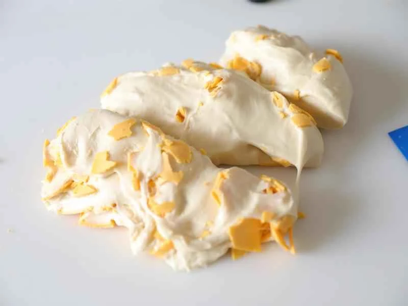 How to make pure milk hand-torn toast: Step 1