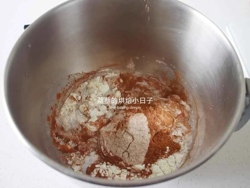 How to make pure milk hand-torn toast: Step 1