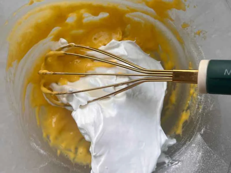 How to make pure milk hand-torn toast: Step 1