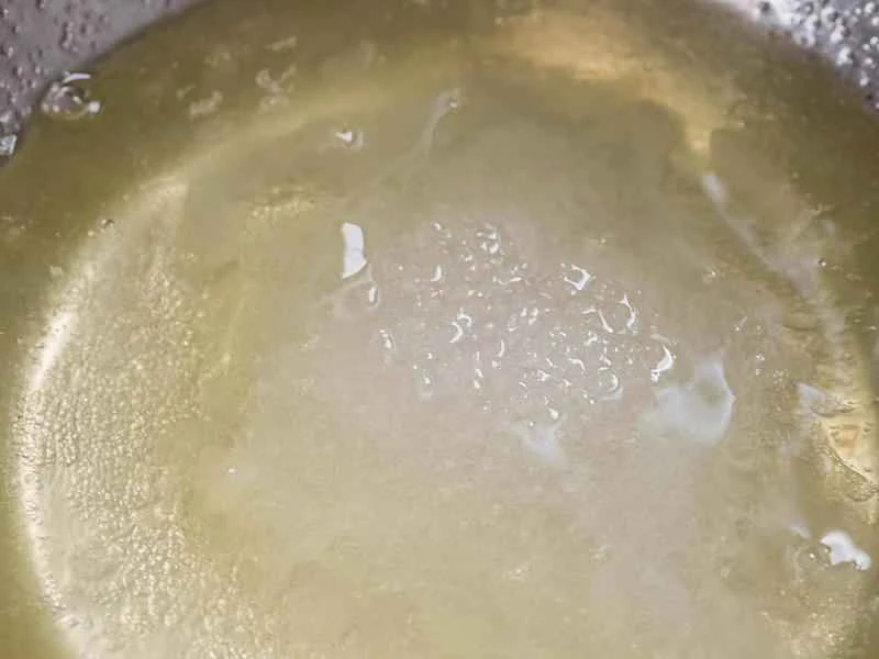 How to make pure milk hand-torn toast: Step 1