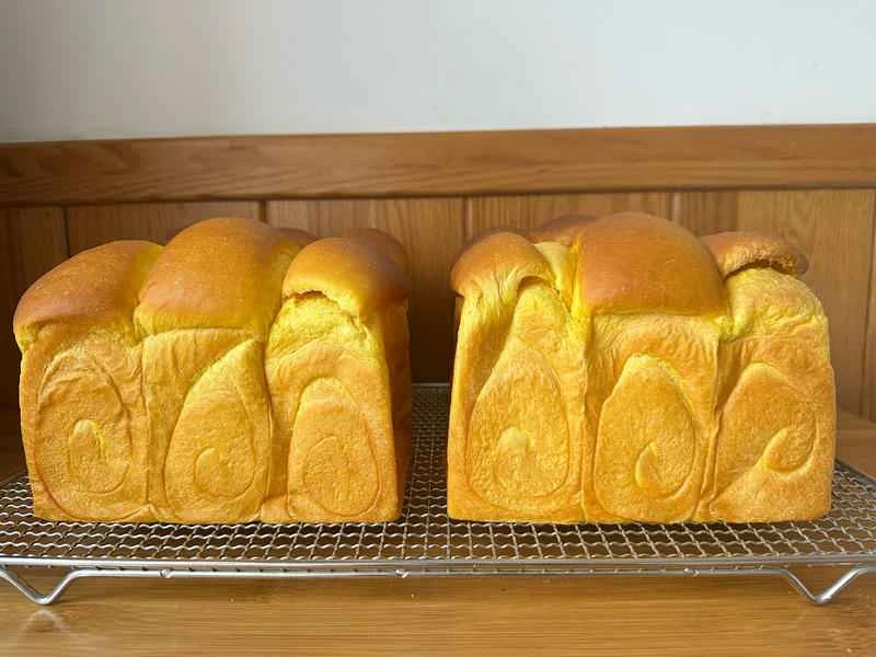 How to make pure milk hand-torn toast: Step 1