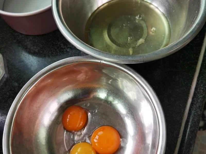 How to make pure milk hand-torn toast: Step 1