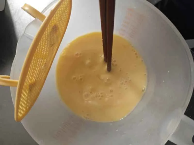 How to make pure milk hand-torn toast: Step 1