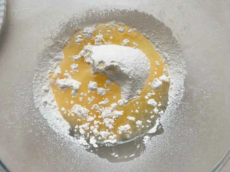 How to make pure milk hand-torn toast: Step 1