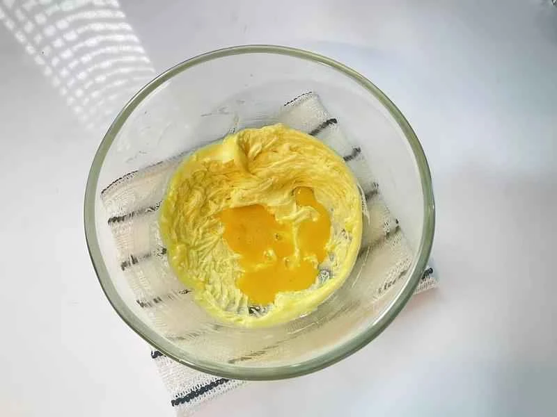 How to make pure milk hand-torn toast: Step 1