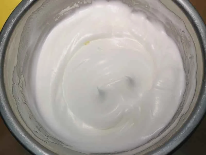 How to make pure milk hand-torn toast: Step 1