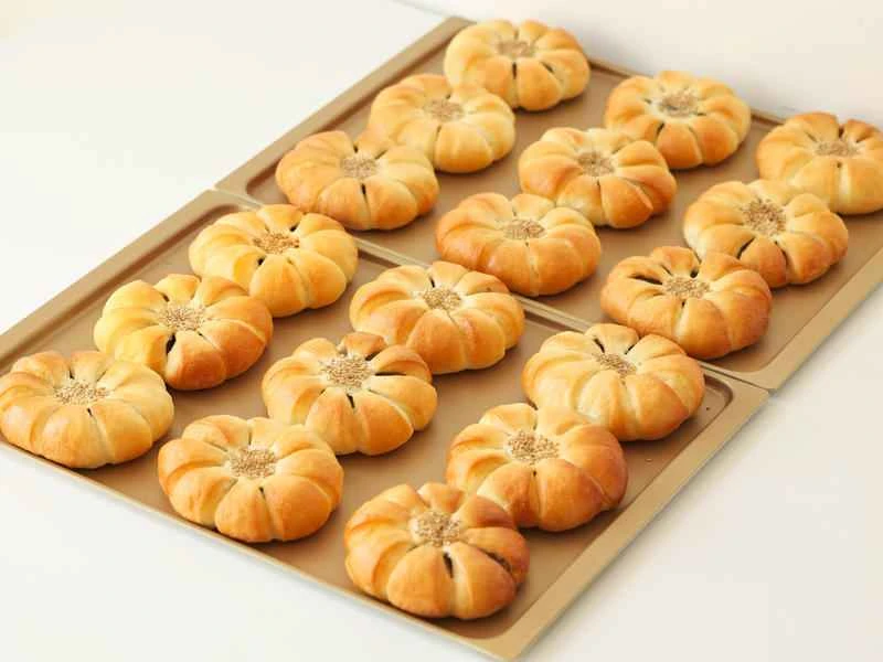 How to make pure milk hand-torn toast: Step 1