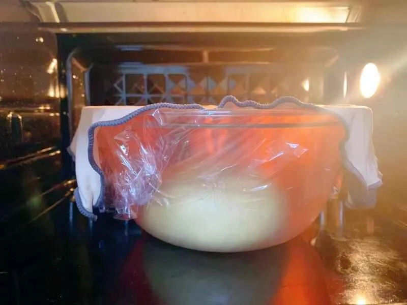 How to make pure milk hand-torn toast: Step 1