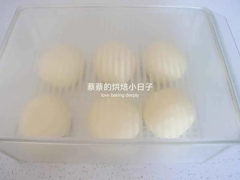 How to make pure milk hand-torn toast: Step 1