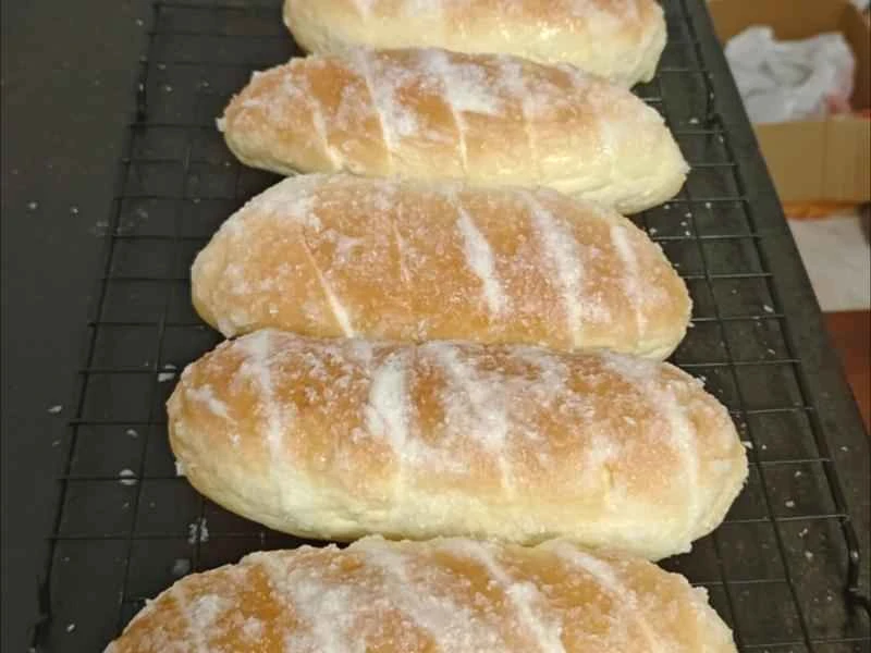 How to make pure milk hand-torn toast: Step 1