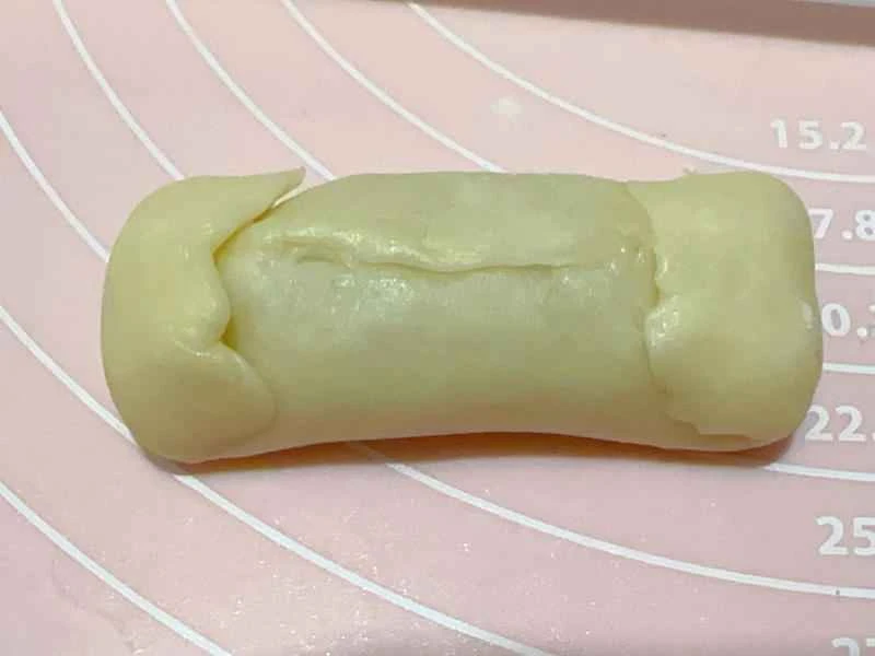 How to make pure milk hand-torn toast: Step 1